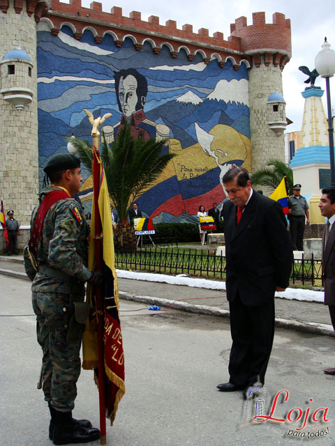 Saludo protocolario a la bandera