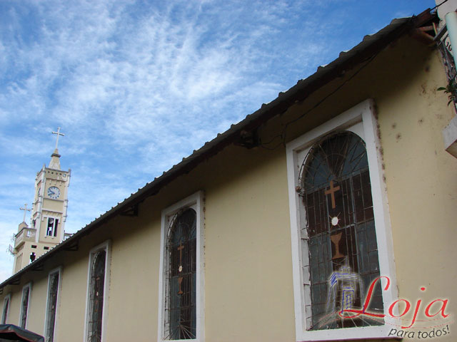 Iglesia y convento parroquial