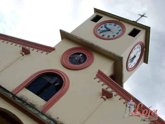 Torre de la iglesia del lugar